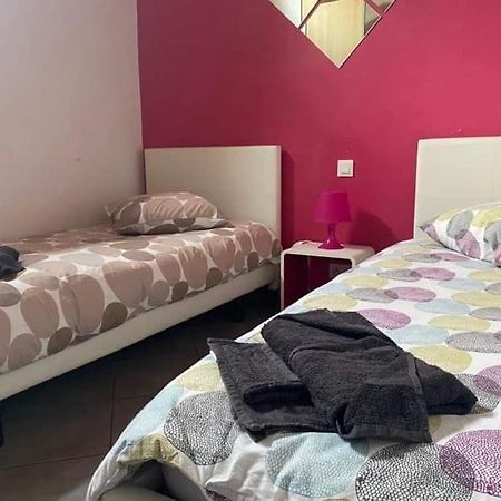 Les Palmiers Apartman Millau Kültér fotó